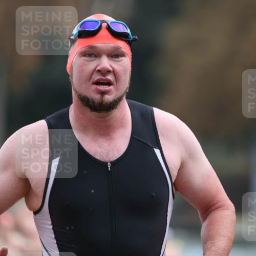 14.09.2025 - Stadtparktriathlon Michael Strokosch http://msf.ph/oto/8863713 14.09.2025 10:32:33 Schwimmen 740, 762, 780, 781, 785, 799, 801, 815 meine-sportfotos.de