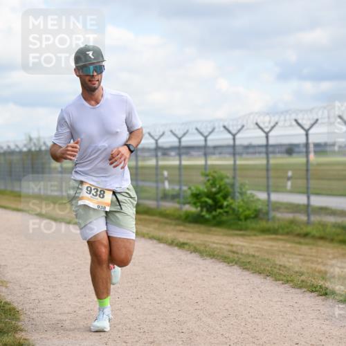 14.09.2025 - Airport Race Dr. Thomas Lammeyer http://msf.ph/oto/8863739 14.09.2025 12:03:37 Laufen 938, 938 meine-sportfotos.de