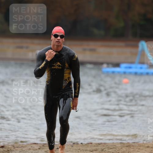 14.09.2025 - Stadtparktriathlon Michael Strokosch http://msf.ph/oto/8863772 14.09.2025 08:49:09 Schwimmen 315 meine-sportfotos.de