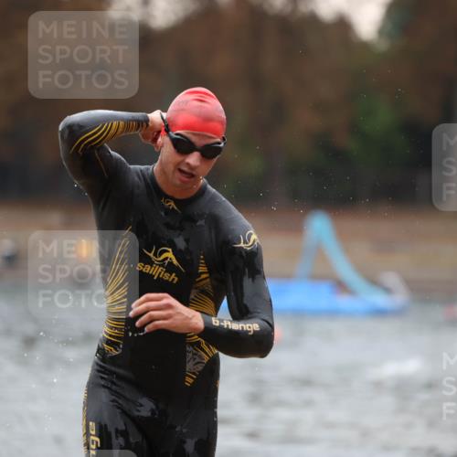 14.09.2025 - Stadtparktriathlon Michael Strokosch http://msf.ph/oto/8863778 14.09.2025 08:49:11 Schwimmen 315 meine-sportfotos.de