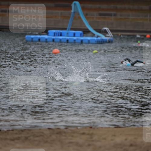 14.09.2025 - Stadtparktriathlon Michael Strokosch http://msf.ph/oto/8863785 14.09.2025 08:49:17 Schwimmen 310 meine-sportfotos.de