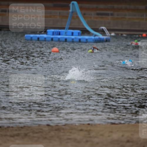 14.09.2025 - Stadtparktriathlon Michael Strokosch http://msf.ph/oto/8863786 14.09.2025 08:49:17 Schwimmen 310 meine-sportfotos.de