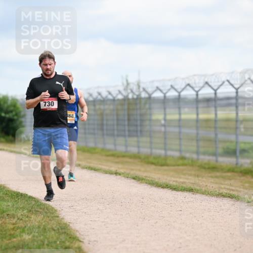 14.09.2025 - Airport Race Dr. Thomas Lammeyer http://msf.ph/oto/8863805 14.09.2025 12:03:43 Laufen 730, 868 meine-sportfotos.de