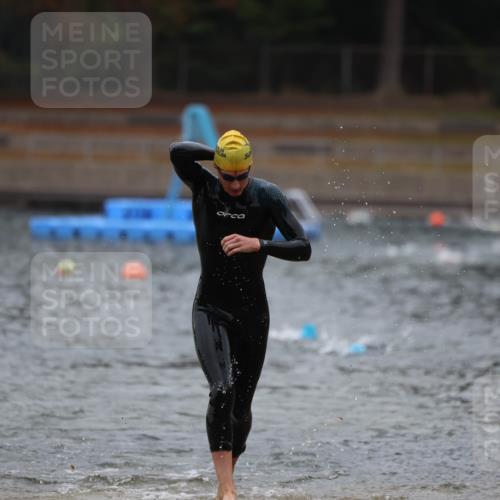 14.09.2025 - Stadtparktriathlon Michael Strokosch http://msf.ph/oto/8863825 14.09.2025 08:49:24 Schwimmen 310 meine-sportfotos.de