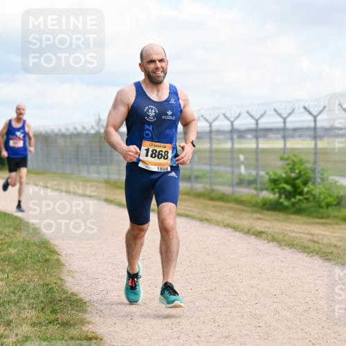 14.09.2025 - Airport Race Dr. Thomas Lammeyer http://msf.ph/oto/8863880 14.09.2025 12:03:47 Laufen 1868, 1868 meine-sportfotos.de