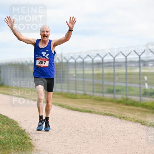 14.09.2025 - Airport Race Dr. Thomas Lammeyer http://msf.ph/oto/8863898 14.09.2025 12:03:49 Laufen 287 meine-sportfotos.de