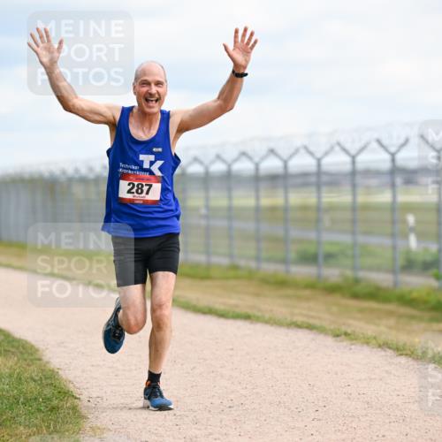 14.09.2025 - Airport Race Dr. Thomas Lammeyer http://msf.ph/oto/8863909 14.09.2025 12:03:50 Laufen 287 meine-sportfotos.de