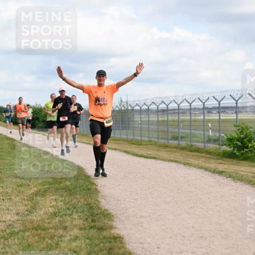 14.09.2025 - Airport Race Dr. Thomas Lammeyer http://msf.ph/oto/8863933 14.09.2025 12:03:53 Laufen 79, 42, 4060 meine-sportfotos.de