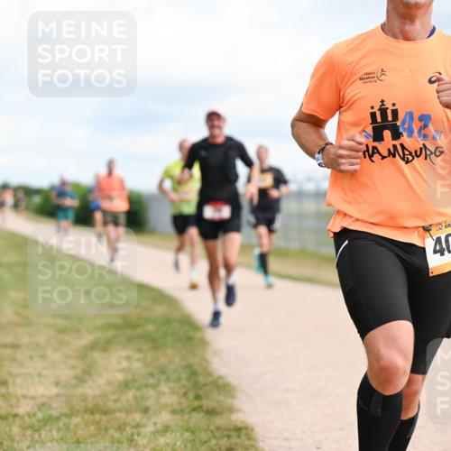 14.09.2025 - Airport Race Dr. Thomas Lammeyer http://msf.ph/oto/8863978 14.09.2025 12:03:56 Laufen 42, 4060 meine-sportfotos.de