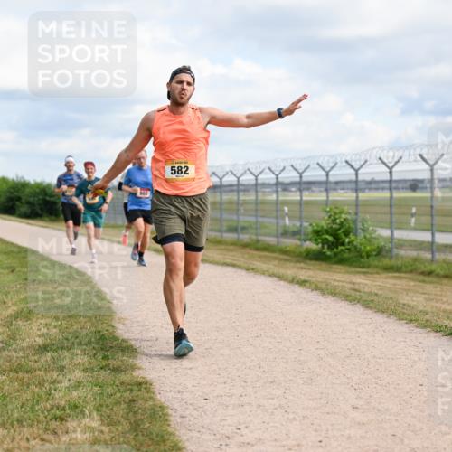 14.09.2025 - Airport Race Dr. Thomas Lammeyer http://msf.ph/oto/8864068 14.09.2025 12:04:01 Laufen 582 meine-sportfotos.de