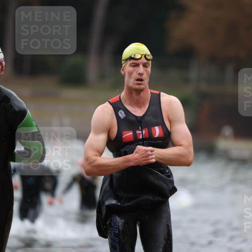 14.09.2025 - Stadtparktriathlon Michael Strokosch http://msf.ph/oto/8864089 14.09.2025 08:50:48 Schwimmen 314, 322, 331, 344, 365, 374, 377 meine-sportfotos.de