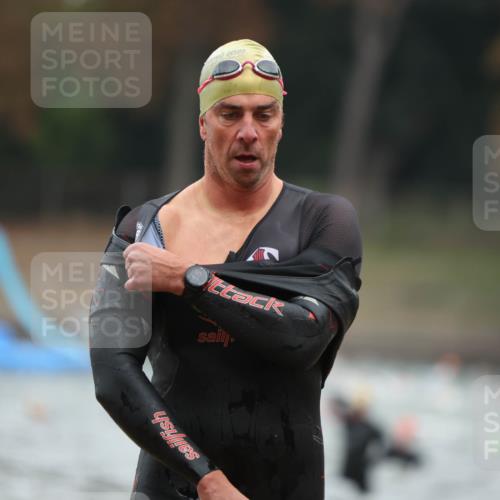 14.09.2025 - Stadtparktriathlon Michael Strokosch http://msf.ph/oto/8864186 14.09.2025 08:51:11 Schwimmen 339, 361, 376 meine-sportfotos.de