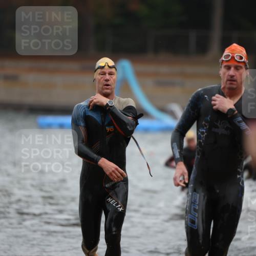 14.09.2025 - Stadtparktriathlon Michael Strokosch http://msf.ph/oto/8864241 14.09.2025 08:51:29 Schwimmen 301, 318, 324, 340, 347, 350, 354, 373 meine-sportfotos.de