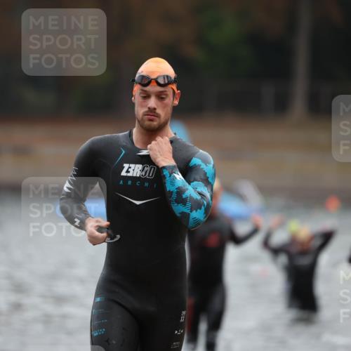 14.09.2025 - Stadtparktriathlon Michael Strokosch http://msf.ph/oto/8864256 14.09.2025 08:51:33 Schwimmen 301, 318, 324, 340, 347, 354, 370, 373, 375 meine-sportfotos.de