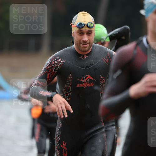 14.09.2025 - Stadtparktriathlon Michael Strokosch http://msf.ph/oto/8864277 14.09.2025 08:51:38 Schwimmen 318, 323, 324, 326, 345, 347, 354, 363, 370, 373, 375 meine-sportfotos.de