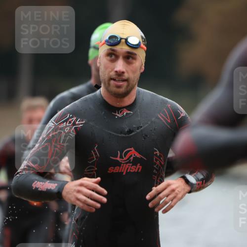 14.09.2025 - Stadtparktriathlon Michael Strokosch http://msf.ph/oto/8864280 14.09.2025 08:51:39 Schwimmen 323, 324, 326, 345, 347, 354, 363, 370, 373, 375 meine-sportfotos.de