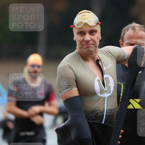 14.09.2025 - Stadtparktriathlon Michael Strokosch http://msf.ph/oto/8864309 14.09.2025 08:51:46 Schwimmen 323, 326, 333, 345, 352, 358, 362, 363, 370, 371, 375 meine-sportfotos.de