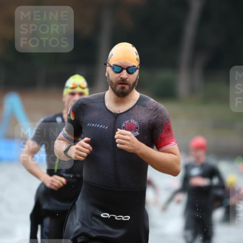 14.09.2025 - Stadtparktriathlon Michael Strokosch http://msf.ph/oto/8864312 14.09.2025 08:51:47 Schwimmen 304, 323, 326, 333, 342, 345, 352, 358, 362, 363, 370, 371, 375 meine-sportfotos.de