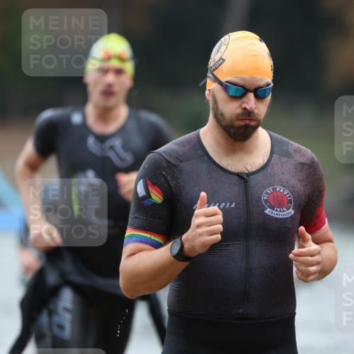 14.09.2025 - Stadtparktriathlon Michael Strokosch http://msf.ph/oto/8864319 14.09.2025 08:51:48 Schwimmen 304, 323, 326, 333, 342, 345, 352, 358, 362, 363, 370, 371, 375 meine-sportfotos.de