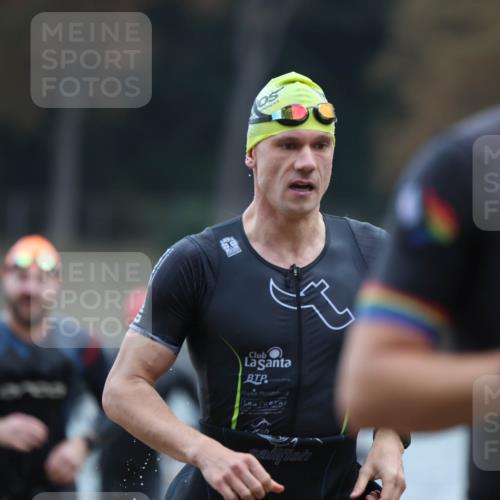 14.09.2025 - Stadtparktriathlon Michael Strokosch http://msf.ph/oto/8864322 14.09.2025 08:51:49 Schwimmen 304, 323, 326, 333, 342, 345, 352, 358, 362, 363, 371, 375 meine-sportfotos.de