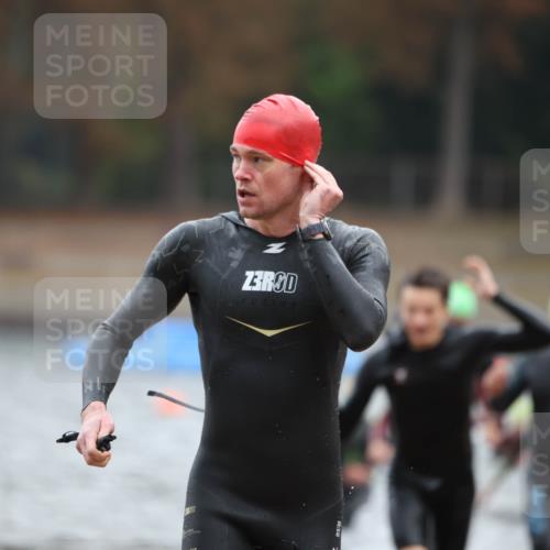 14.09.2025 - Stadtparktriathlon Michael Strokosch http://msf.ph/oto/8864336 14.09.2025 08:51:52 Schwimmen 304, 326, 333, 342, 352, 358, 362, 363, 371 meine-sportfotos.de