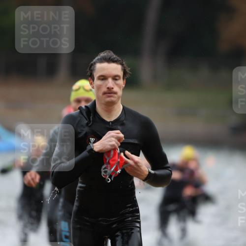14.09.2025 - Stadtparktriathlon Michael Strokosch http://msf.ph/oto/8864343 14.09.2025 08:51:54 Schwimmen 304, 326, 333, 337, 342, 352, 358, 362, 371 meine-sportfotos.de