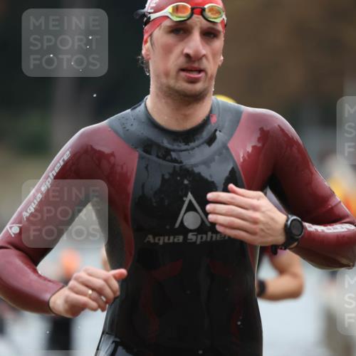 14.09.2025 - Stadtparktriathlon Michael Strokosch http://msf.ph/oto/8864370 14.09.2025 08:51:59 Schwimmen 304, 333, 337, 341, 342, 358, 362, 366, 451 meine-sportfotos.de