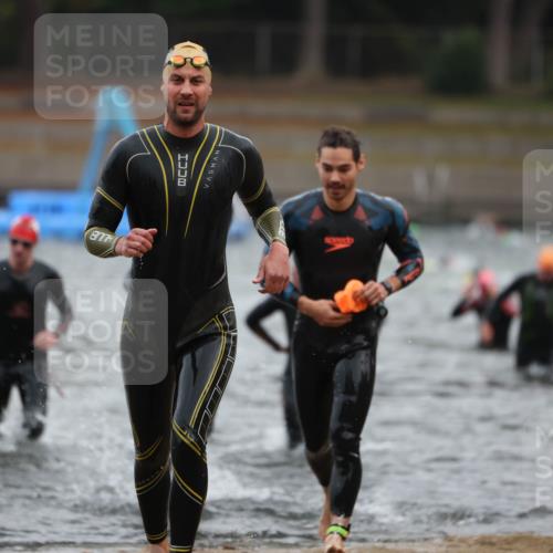 14.09.2025 - Stadtparktriathlon Michael Strokosch http://msf.ph/oto/8864386 14.09.2025 08:52:04 Schwimmen 327, 328, 337, 341, 366, 372, 451 meine-sportfotos.de