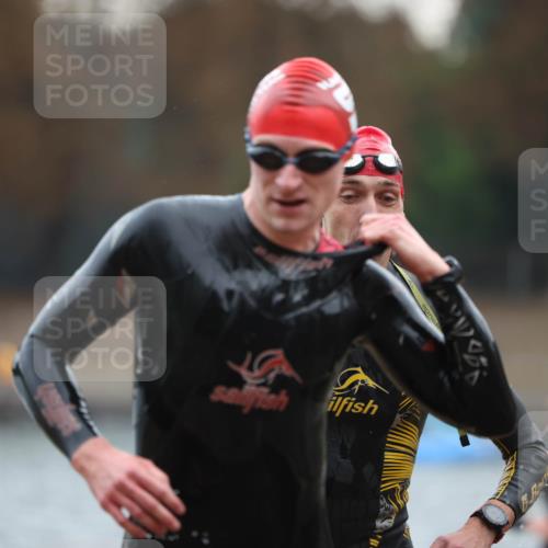 14.09.2025 - Stadtparktriathlon Michael Strokosch http://msf.ph/oto/8864420 14.09.2025 08:52:12 Schwimmen 316, 325, 327, 328, 332, 341, 366, 372 meine-sportfotos.de