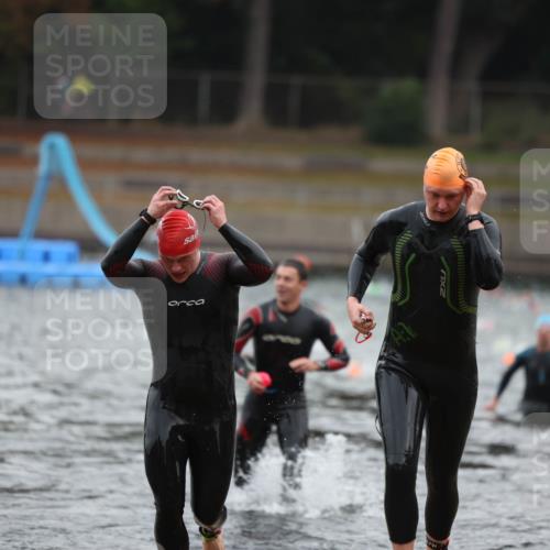 14.09.2025 - Stadtparktriathlon Michael Strokosch http://msf.ph/oto/8864439 14.09.2025 08:52:17 Schwimmen 316, 325, 327, 332, 349 meine-sportfotos.de