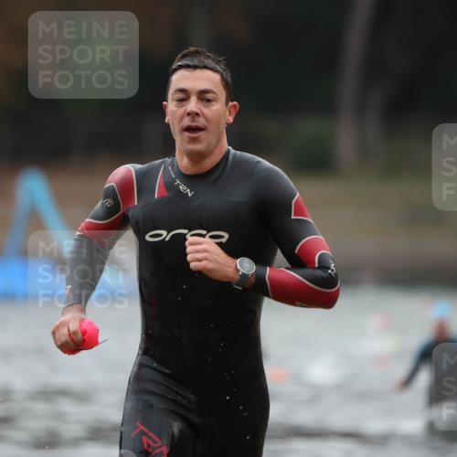 14.09.2025 - Stadtparktriathlon Michael Strokosch http://msf.ph/oto/8864460 14.09.2025 08:52:21 Schwimmen 316, 325, 332, 349 meine-sportfotos.de