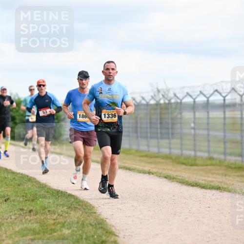 14.09.2025 - Airport Race Dr. Thomas Lammeyer http://msf.ph/oto/8864560 14.09.2025 12:04:42 Laufen 53, 186, 1336 meine-sportfotos.de