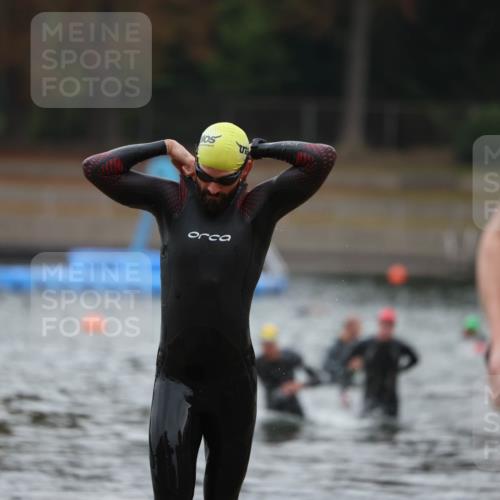 14.09.2025 - Stadtparktriathlon Michael Strokosch http://msf.ph/oto/8864565 14.09.2025 08:52:52 Schwimmen 313, 320, 348, 353, 369 meine-sportfotos.de