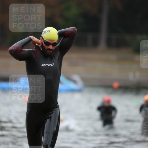 14.09.2025 - Stadtparktriathlon Michael Strokosch http://msf.ph/oto/8864568 14.09.2025 08:52:52 Schwimmen 313, 320, 348, 353, 369 meine-sportfotos.de