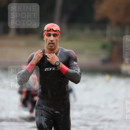 14.09.2025 - Stadtparktriathlon Michael Strokosch http://msf.ph/oto/8864637 14.09.2025 08:53:19 Schwimmen 317, 357, 378, 476 meine-sportfotos.de