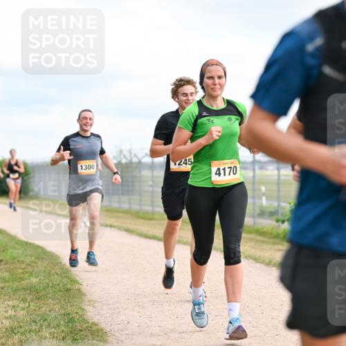 14.09.2025 - Airport Race Dr. Thomas Lammeyer http://msf.ph/oto/8864725 14.09.2025 12:04:52 Laufen 1300, 245, 4170, 19 meine-sportfotos.de