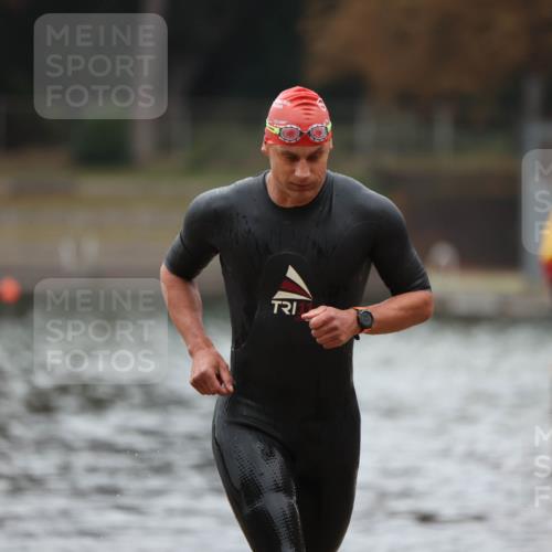 14.09.2025 - Stadtparktriathlon Michael Strokosch http://msf.ph/oto/8864727 14.09.2025 08:53:46 Schwimmen 312 meine-sportfotos.de