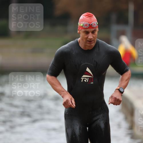 14.09.2025 - Stadtparktriathlon Michael Strokosch http://msf.ph/oto/8864730 14.09.2025 08:53:47 Schwimmen 312 meine-sportfotos.de