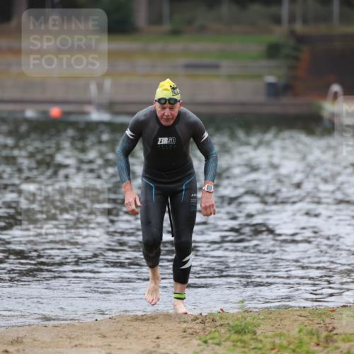 14.09.2025 - Stadtparktriathlon Michael Strokosch http://msf.ph/oto/8864744 14.09.2025 08:54:23 Schwimmen 302 meine-sportfotos.de