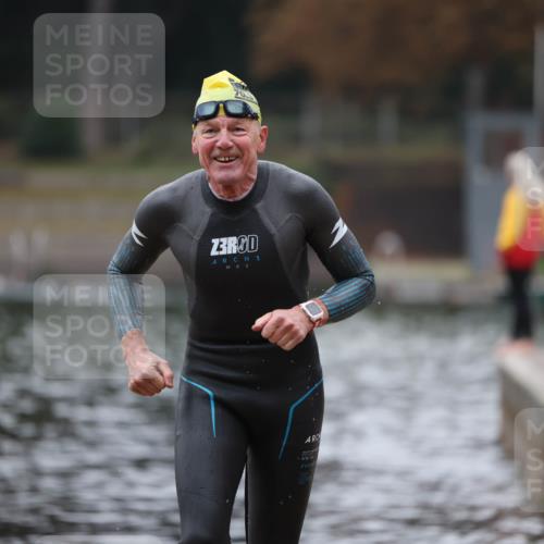 14.09.2025 - Stadtparktriathlon Michael Strokosch http://msf.ph/oto/8864761 14.09.2025 08:54:27 Schwimmen 302 meine-sportfotos.de