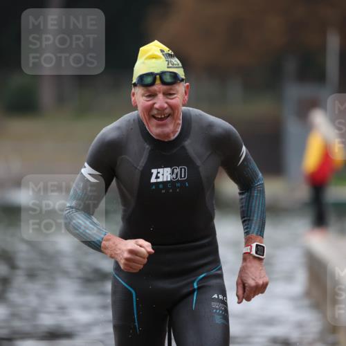 14.09.2025 - Stadtparktriathlon Michael Strokosch http://msf.ph/oto/8864765 14.09.2025 08:54:28 Schwimmen 302 meine-sportfotos.de