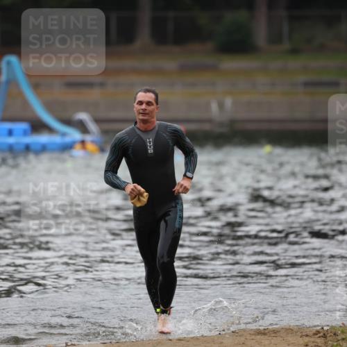 14.09.2025 - Stadtparktriathlon Michael Strokosch http://msf.ph/oto/8864787 14.09.2025 08:57:13 Schwimmen 338 meine-sportfotos.de