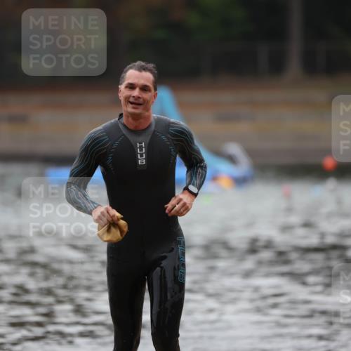 14.09.2025 - Stadtparktriathlon Michael Strokosch http://msf.ph/oto/8864795 14.09.2025 08:57:16 Schwimmen 338 meine-sportfotos.de
