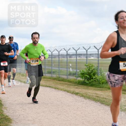 14.09.2025 - Airport Race Dr. Thomas Lammeyer http://msf.ph/oto/8864845 14.09.2025 12:05:01 Laufen 66, 1128, 1128, 568 meine-sportfotos.de