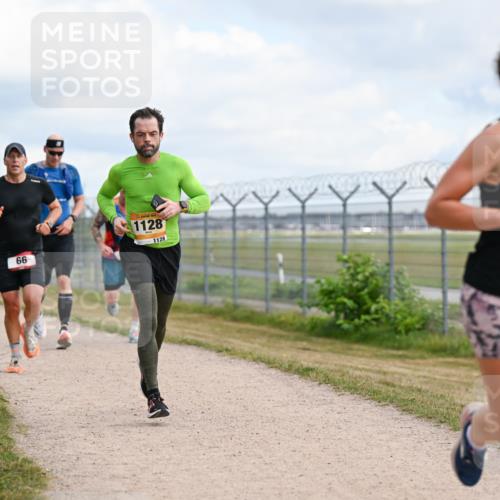 14.09.2025 - Airport Race Dr. Thomas Lammeyer http://msf.ph/oto/8864847 14.09.2025 12:05:01 Laufen 66, 1128, 1128, 568 meine-sportfotos.de