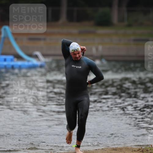 14.09.2025 - Stadtparktriathlon Michael Strokosch http://msf.ph/oto/8864915 14.09.2025 08:59:42 Schwimmen 414 meine-sportfotos.de