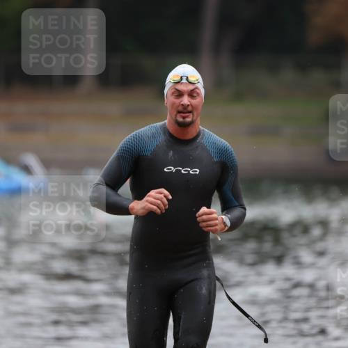 14.09.2025 - Stadtparktriathlon Michael Strokosch http://msf.ph/oto/8864924 14.09.2025 08:59:44 Schwimmen 414 meine-sportfotos.de