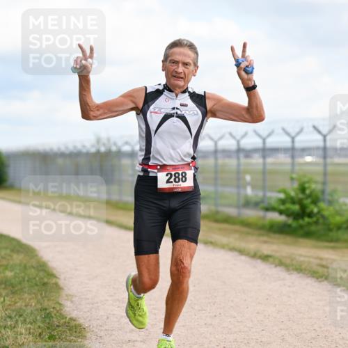14.09.2025 - Airport Race Dr. Thomas Lammeyer http://msf.ph/oto/8864930 14.09.2025 12:05:08 Laufen 288 meine-sportfotos.de