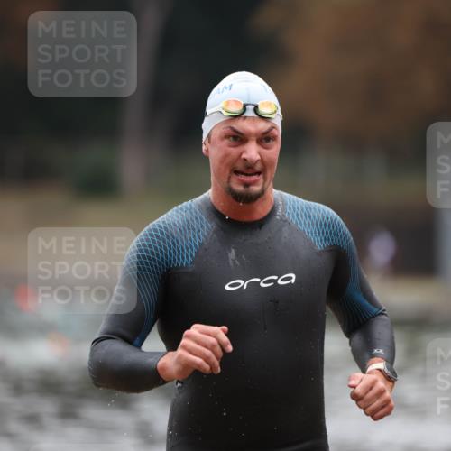 14.09.2025 - Stadtparktriathlon Michael Strokosch http://msf.ph/oto/8864932 14.09.2025 08:59:45 Schwimmen 414 meine-sportfotos.de