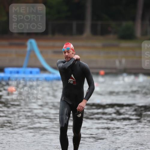 14.09.2025 - Stadtparktriathlon Michael Strokosch http://msf.ph/oto/8864991 14.09.2025 09:00:20 Schwimmen 416 meine-sportfotos.de